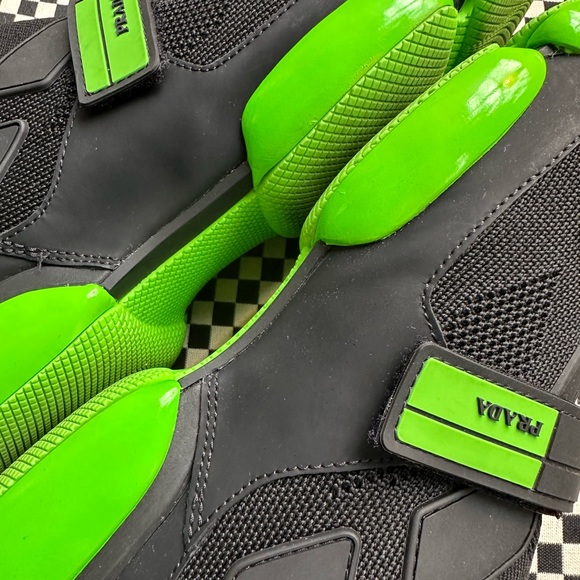 PRADA CLOUDBURST NEON GREEN - Picture 4 of 4